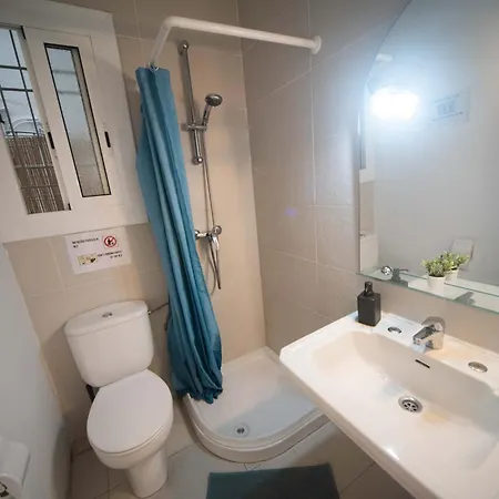 Hostal Eixample Private *